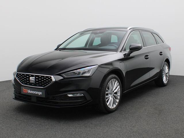 Seat LEON Sportstourer 1.4 TSI eHybrid PHEV Xcellence 204PK DSG Trekhaak, Stoelverwarming, Achteruitrijcamera, Dodehoek Detectie, Apple Carplay, Adaptieve cruise control, PDC v+a