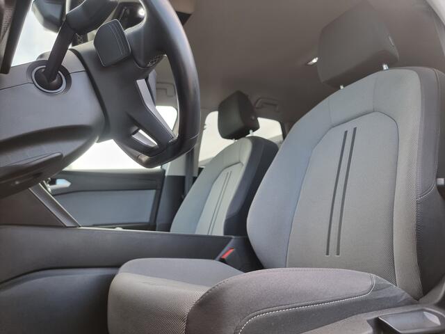 Seat LEON Sportstourer 1.5 eTSI FR | Apple Carplay | Andriod Auto |