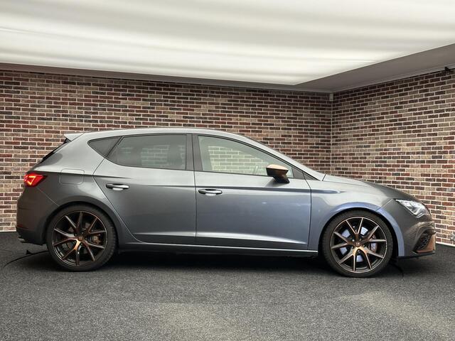 Seat LEON 2.0 TSI CUPRA 300 BEATS COPPER PACK ALCANTARA LED