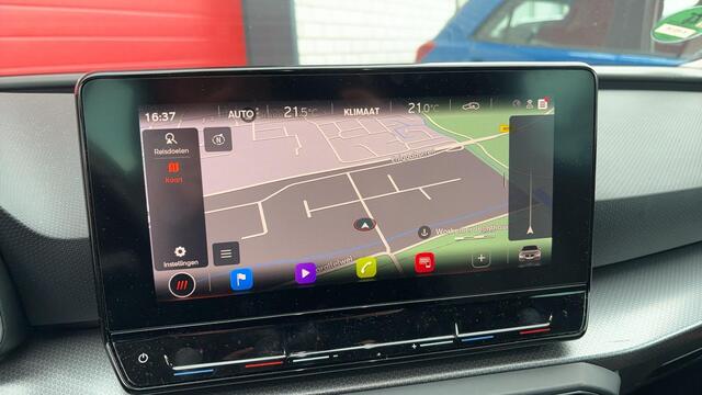 Seat LEON Sportstourer 1.5 TSI Style Launch Edition TREKHAAK / FULL LED / CARPLAY / NAVI / CAMERA / CLIMA / PDC / BLUETOOTH / ACC / NL-AUTO