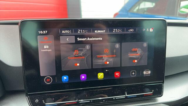 Seat LEON Sportstourer 1.5 TSI Style Launch Edition TREKHAAK / FULL LED / CARPLAY / NAVI / CAMERA / CLIMA / PDC / BLUETOOTH / ACC / NL-AUTO