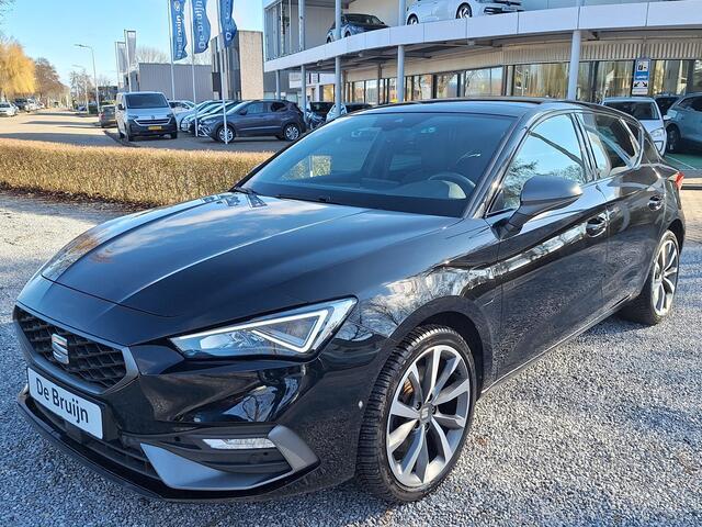 Seat LEON TSI 204pk DSG Hybrid PHEV FR (Pano,Trekhaak,Camera,Virtual)