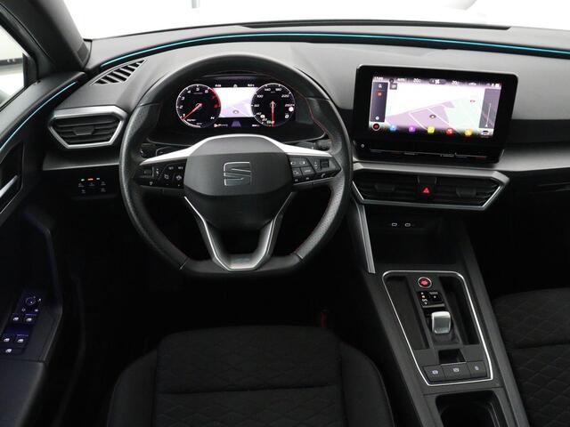 Seat LEON 1.5 eTSI FR Intens | Carplay | Adaptive cruise | Sfeerverlichting | Navigatie | Parkeerhulp | Dodehoek detectie | Full LED | Climate control | Bluetooth