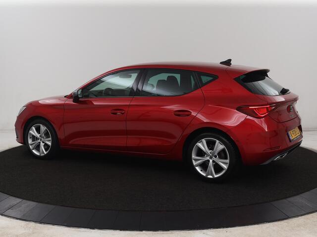 Seat LEON 1.5 eTSI FR Launch Edition | Stoelverwarming | Adaptive cruise | Carplay | Camera | Beats Pack | Sfeerverlichting | Navigatie | Keyless | Stuurverwarming | Navigatie