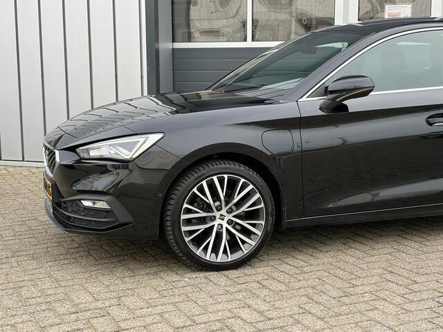 Seat LEON Sportstourer 1.4 TSI eHybrid PHEV Xcellence Business Intense | LED | Climate | Camera | Parkeer sensoren |