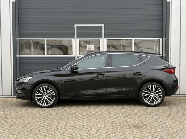 Seat LEON Sportstourer 1.4 TSI eHybrid PHEV Xcellence Business Intense | LED | Climate | Camera | Parkeer sensoren |