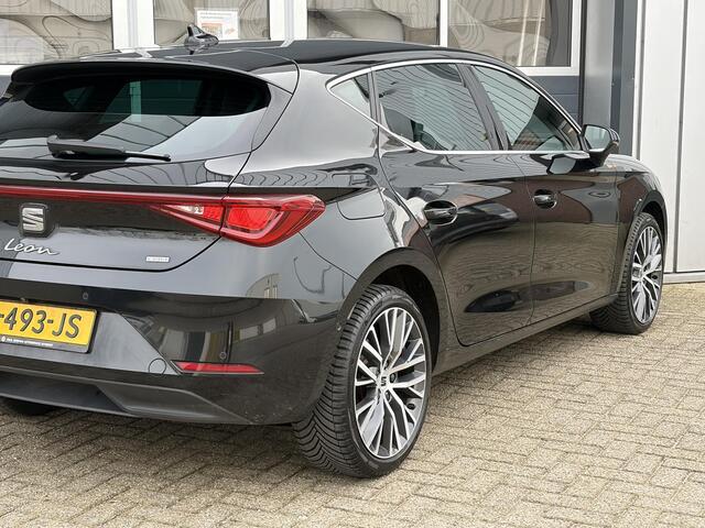 Seat LEON Sportstourer 1.4 TSI eHybrid PHEV Xcellence Business Intense | LED | Climate | Camera | Parkeer sensoren |