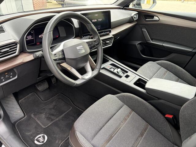 Seat LEON Sportstourer 1.4 TSI eHybrid PHEV Xcellence Business Intense | LED | Climate | Camera | Parkeer sensoren |