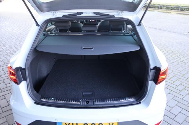 Seat LEON 1.5 TSI FR LED*CARPLAY*VIRTUAL*KEYLESS*SEAT DRIVE*