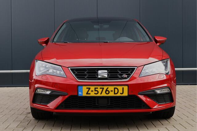 Seat LEON 1.4 EcoTSI FR Business Intense Automaat | Virtual Cockpit | Panoramadak | Trekhaak | Stoelverwarming | Keyless entry / Start | Apple Carplay / Android Auto