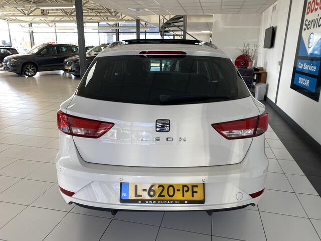 Seat LEON ST 1.0 EcoTSI Style Business Intense Panoramadak