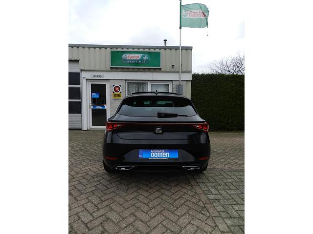 Seat LEON 1.5 eTSI FR Business Intense Beats Audio System - Panorama dak - Apple CarPlay - Android Auto - Park.Camera + Sensoren