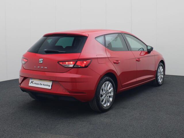 Seat LEON 1.5TSI/130PK Style Ultimate Edition · Navigatie · Camera + Parkeersensoren · Apple/Android
