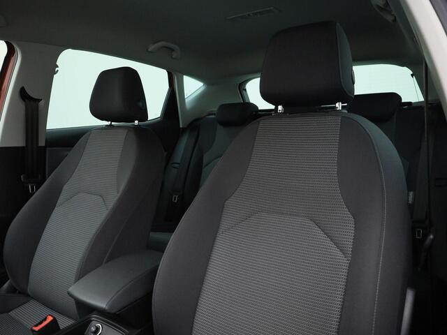 Seat LEON 1.5TSI/130PK Style Ultimate Edition · Navigatie · Camera + Parkeersensoren · Apple/Android