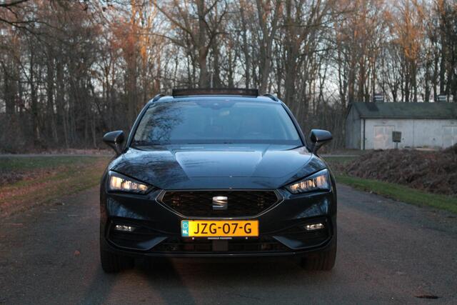 Seat LEON Sportstourer 1.4 TSI eHybrid PHEV FR | Pano | ACC | Keyless