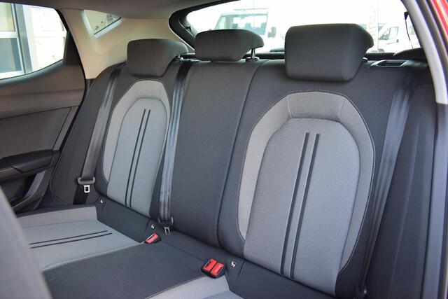 Seat LEON 2.0 TDI Style Launch Edition | Apple CarPlay | Camera | Cruise | Climate