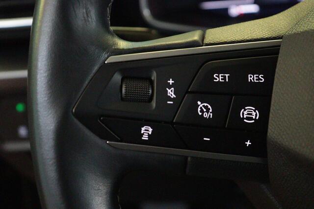 Seat LEON 1.0 TSI Style Business | APPCONNECT | CLIMA | PDC ACHTER | ADAP CRUISE | LMV |