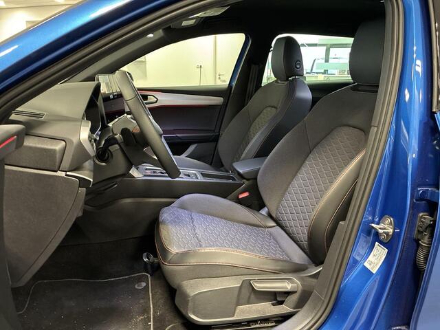 Seat LEON Sportstourer 1.5 TSI e-Hybrid 204pk DSG FR Business · Camera · Apple/Android Car Play · Side Assist · ACC · Sportstoelen · Sfeerverlichting · Garantie t/m 15-05-2029 of 100.000km