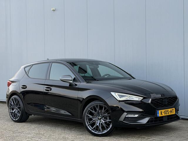 Seat LEON 1.5 TSI FR Launch Edition Carplay/Trekhaak/19inch.