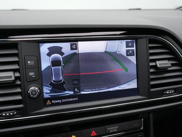 Seat LEON 1.8 TSI 180 pk DSG FR | Panoramadak | Leder/alcantara | Elektr. verstelbare stoel | Virtual Cockpit
