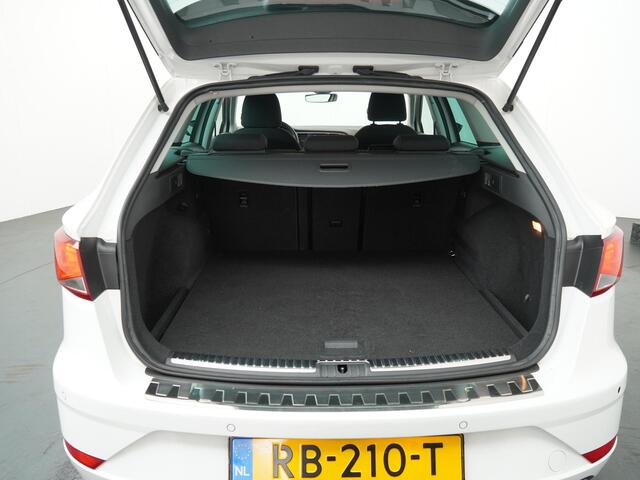 Seat LEON ST 1.0 EcoTSI Style Business Intense Automaat - Navigatie - Climate Control - Parkeersensoren