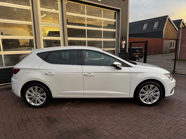Seat LEON 1.4 TSI X-PERIENCE / NAVI / CRUISE / LEER / TREKHAAK / PDC / CARPLAY! / KEYLESS
