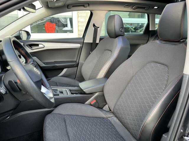 Seat LEON Sportstourer 1.5 eTSI FR / AUTOMAAT/ PANO/ ELEK.ACHTERKLEP/ ACC/ STUUR+STOELVERWARM./ FULL LINK/ PARK.SENSOR.V+A/ DODEHOEK/ KEYLESS/ RIJ-MODI/ VIRTUAL COCKPIT/ NAVI/ DAB/ CLIMA/ LED/ 18'' LMV