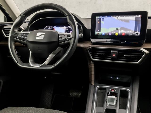 Seat LEON 1.5 TSI Xcellence Sport 150Pk Automaat (VIRTUAL COCKPIT, APPLE CARPLAY, GROOT NAVI, STUUR/STOELVERWARMING, KEYLESS, ADAPTIVE CRUISE, SFEERVERLICHTING, GETINT GLAS, NIEUWSTAAT)
