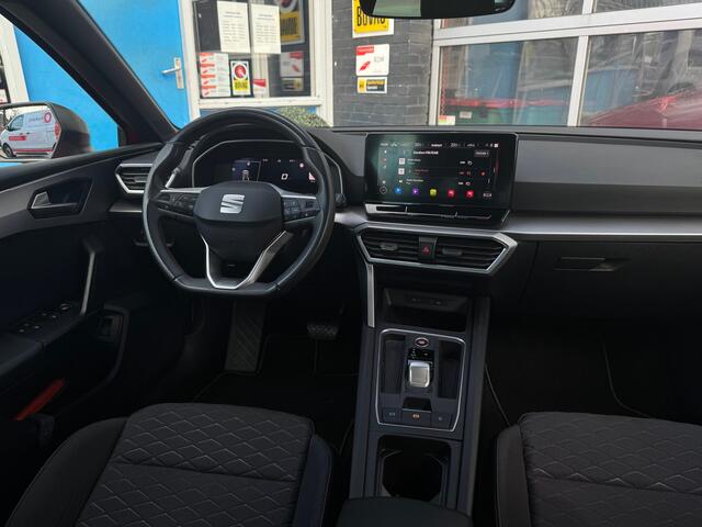 Seat LEON Sportstourer 1.5 eTSI FR Launch Edition | Achteruitrij assistent | Achteruitrijcamera | Airco (automatisch)