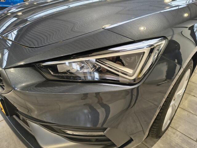 Seat LEON 1.4 TSI eHybrid 204 PHEV FR | Trekhaak | Camera | LED | Stoelverw. | Adapt. Cruise | 4 seiz. banden