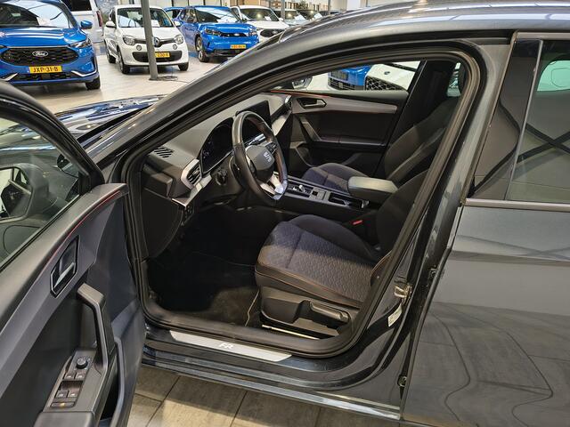 Seat LEON 1.4 TSI eHybrid 204 PHEV FR | Trekhaak | Camera | LED | Stoelverw. | Adapt. Cruise | 4 seiz. banden