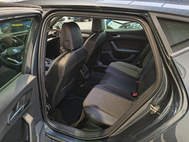 Seat LEON 1.4 TSI eHybrid 204 PHEV FR | Trekhaak | Camera | LED | Stoelverw. | Adapt. Cruise | 4 seiz. banden