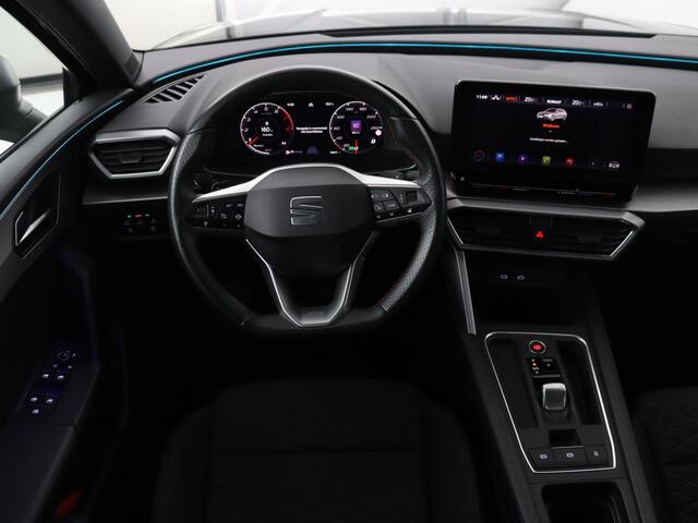 Seat LEON 1.5 eTSI FR Launch Edition | Stoelverwarming | Trekhaak | Adaptive cruise | Camera | Carplay | Sfeerverlichting | Navigatie | Keyless | Dynamic Chassis Control | Full LED