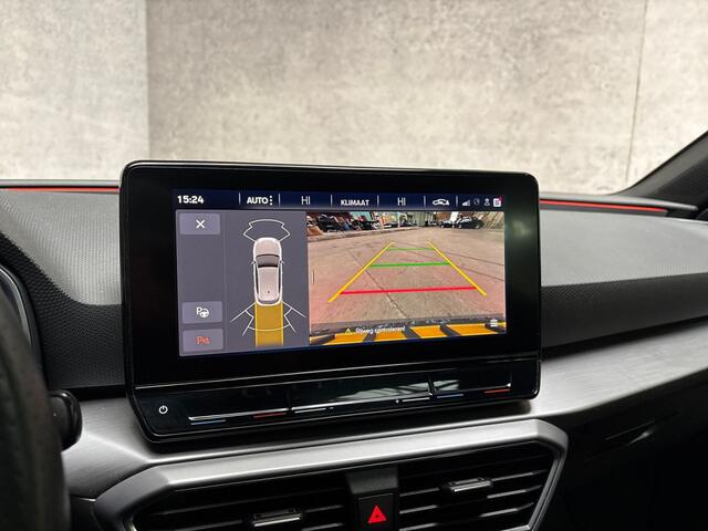 Seat LEON 1.0 eTSI FR Intense Sport Automaat (SCHUIFDAK, BLACK PACK, APPLE CARPLAY, GROOT NAVI, CAMERA, GETINT GLAS, SPORTSTOELEN, KEYLESS, ADAPTIVE CRUISE, NIEUWSTAAT)