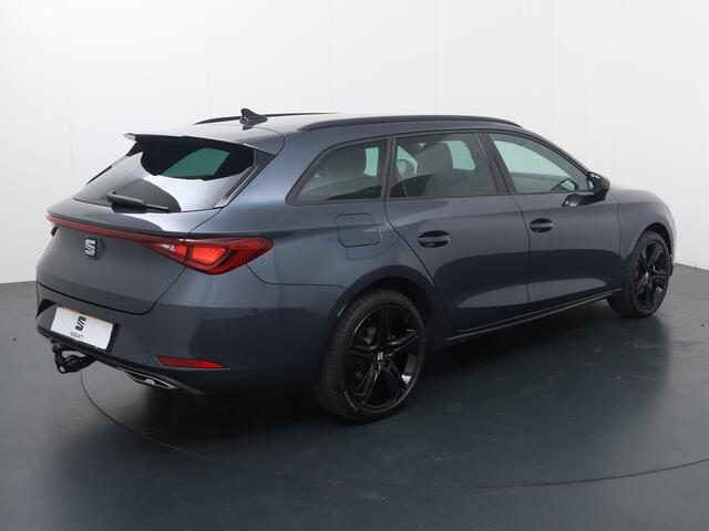 Seat LEON Sportstourer 1.5 TSI e-Hybrid FR Business 204 PK | SoH 100% | Trekhaak | Adaptive Cruise Control | Achteruitrijcamera |