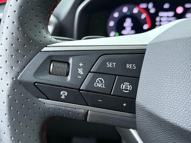 Seat LEON Sportstourer 1.5 TSI e-Hybrid FR Business 204 PK | SoH 100% | Trekhaak | Adaptive Cruise Control | Achteruitrijcamera |