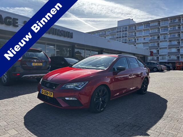 Seat LEON ST 1.5 TSI FR Ultimate Edition Black 150PK Cruise Pano/schuifdak Automaat Stoel/Stuurverwarming Navi Applecarplay Nap