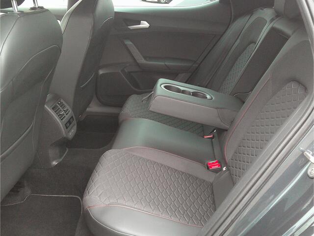 Seat LEON 1.0 TSI FR Launch Edition Staat in Hardenberg