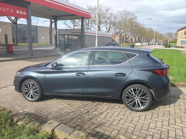 Seat LEON 1.4 Tsi IV PHEV Business Intense,Camera,Navi