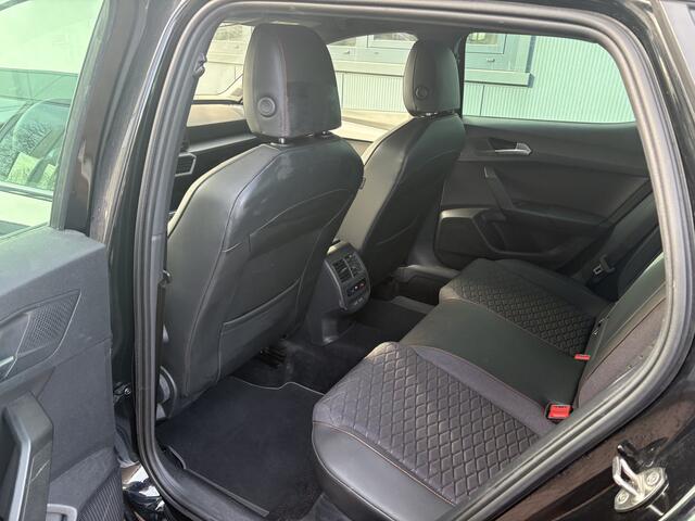 Seat LEON 1.5 TSi 150pk FR Launch Edition CAMERA/KEYLESS/CARPLAY/ADAPT/CRUISE/PDC/18INCH