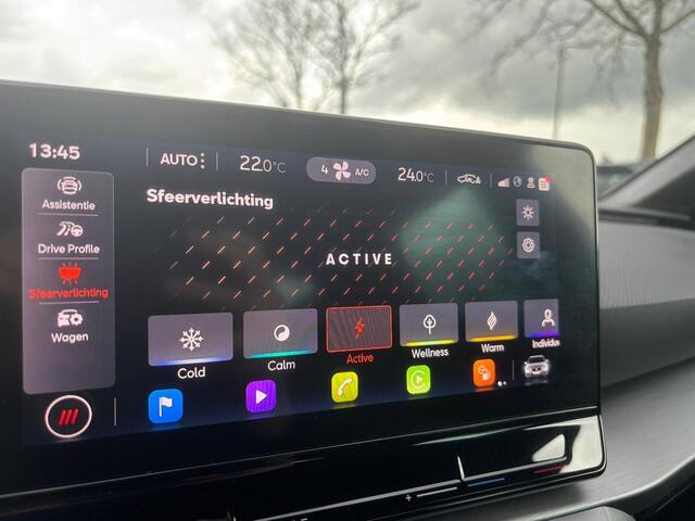 Seat LEON Sportstourer 1.5 TSI FR Launch Edition | Uitklapbare Trekhaak | Sfeerverlichting | Apple Carplay | Parkeer Sensoren