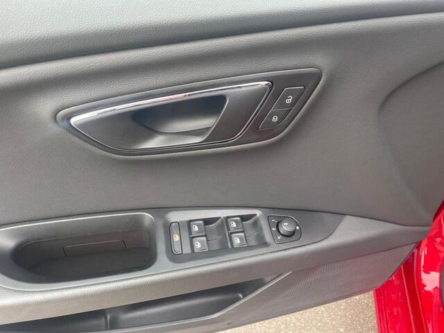 Seat LEON 1.0 ECO TSI STYLE Business Intense Automaat! Pano Cruise Clima Carplay Alcantara