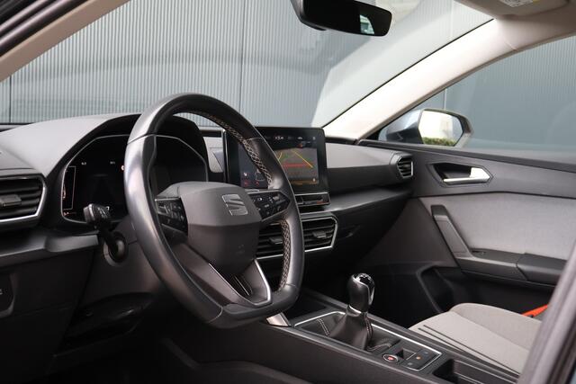 Seat LEON Sportstourer 1.5 TSI Style Launch Edition | Trekhaak wegkl. | Camera | Virtual Cockpit | Adaptieve Cruise Control | Apple Carplay / Android Auto