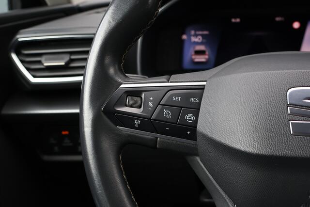 Seat LEON Sportstourer 1.5 TSI Style Launch Edition | Trekhaak wegkl. | Camera | Virtual Cockpit | Adaptieve Cruise Control | Apple Carplay / Android Auto