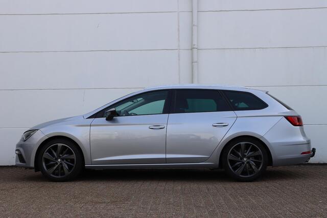 Seat LEON ST 1.5 TSI FR Business Intense | Trekhaak | ACC | Stoelverwarming | Camera