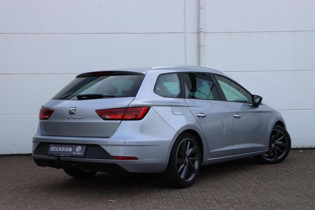 Seat LEON ST 1.5 TSI FR Business Intense | Trekhaak | ACC | Stoelverwarming | Camera