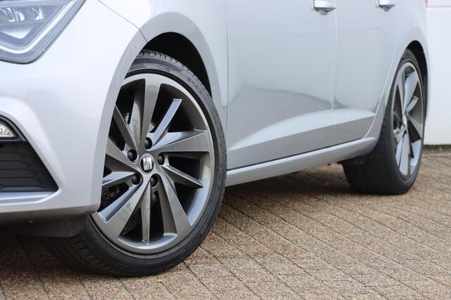 Seat LEON ST 1.5 TSI FR Business Intense | Trekhaak | ACC | Stoelverwarming | Camera