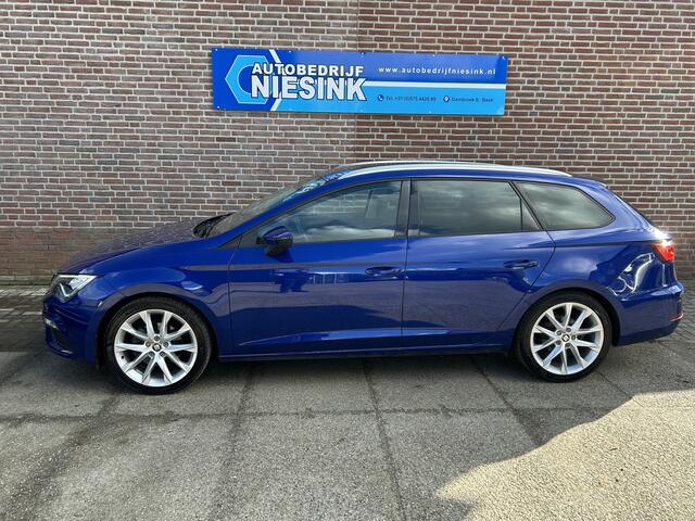 Seat LEON ST 1.4 EcoTSI FR Pano/Carplay/Trekhaak