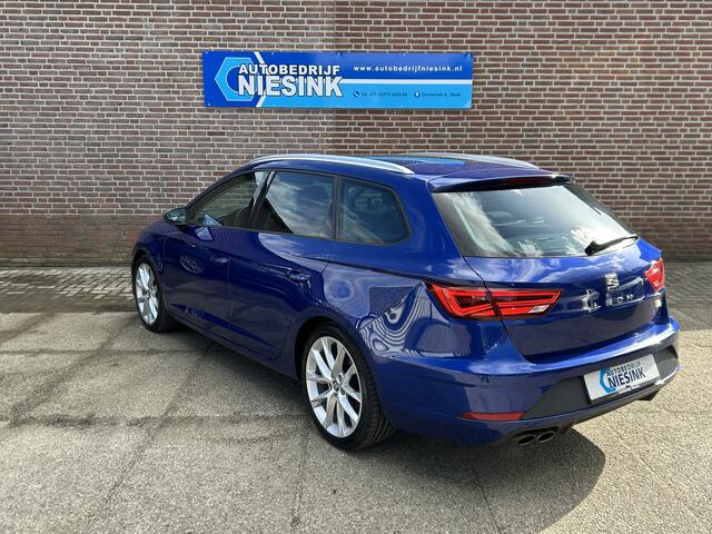 Seat LEON ST 1.4 EcoTSI FR Pano/Carplay/Trekhaak