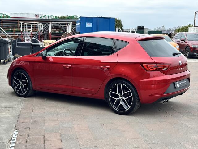 Seat LEON ST 1.5 TSI FR Business Intense | LED | Full link | Stoelverw | Digital dash | Leer | Camera | Allseason | Rijklaar met nieuwe apk